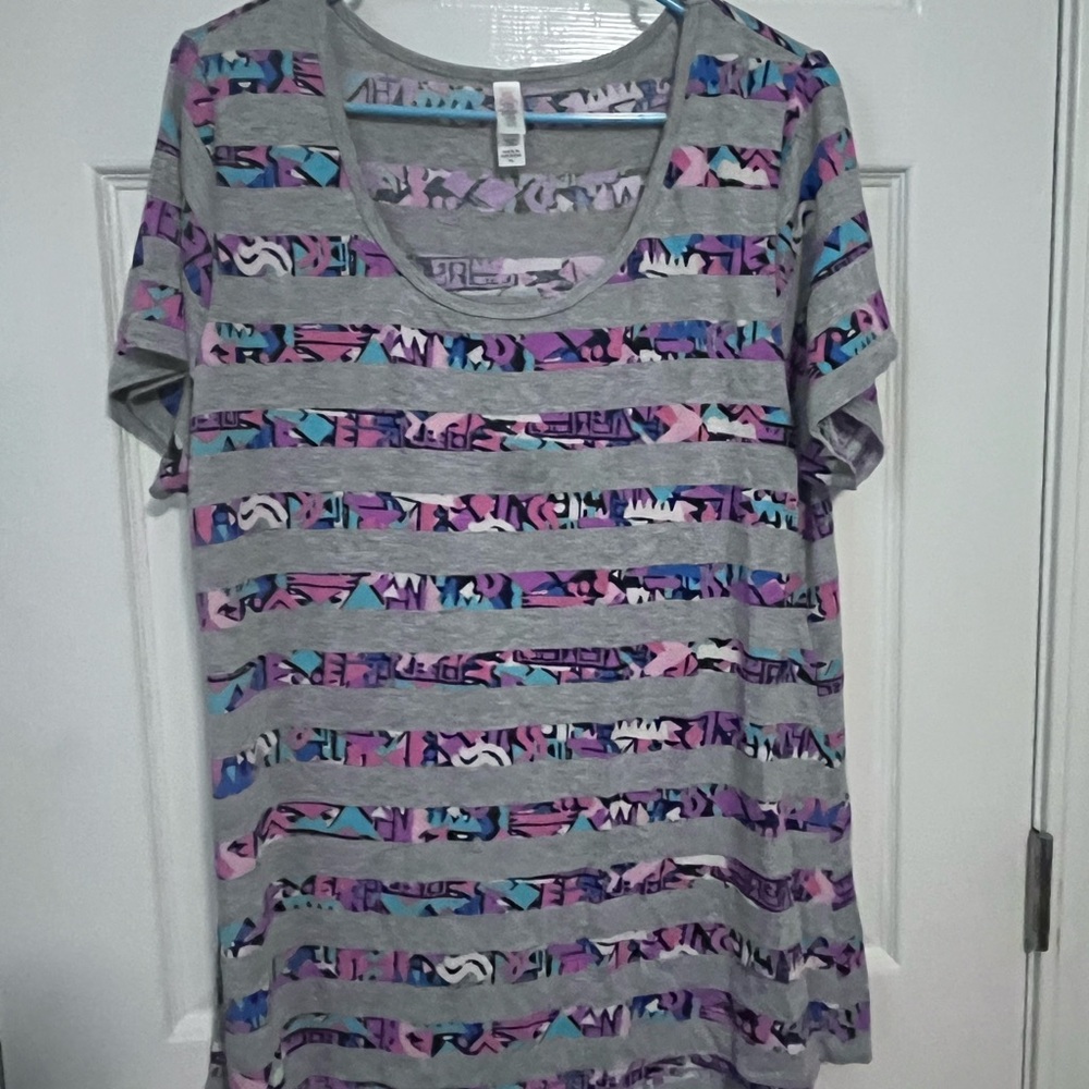 LuLaRoe Gray Top with Pink and Blue Accents